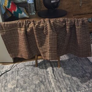 Casual Home valance/ 2